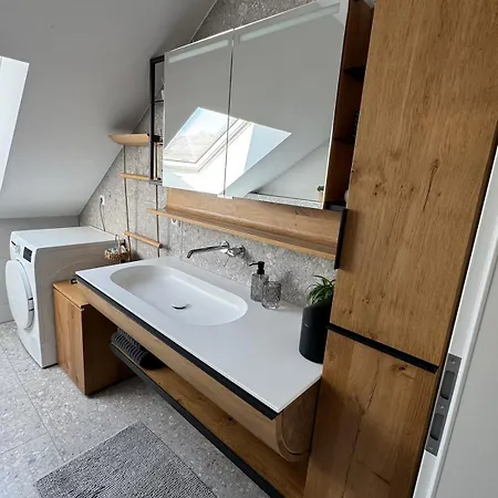 아파트 Meier Design - Exklusive In Friedrichsruhe Zweiflingen